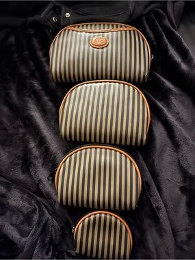 Brand New Allen Edward Bag set of 4
